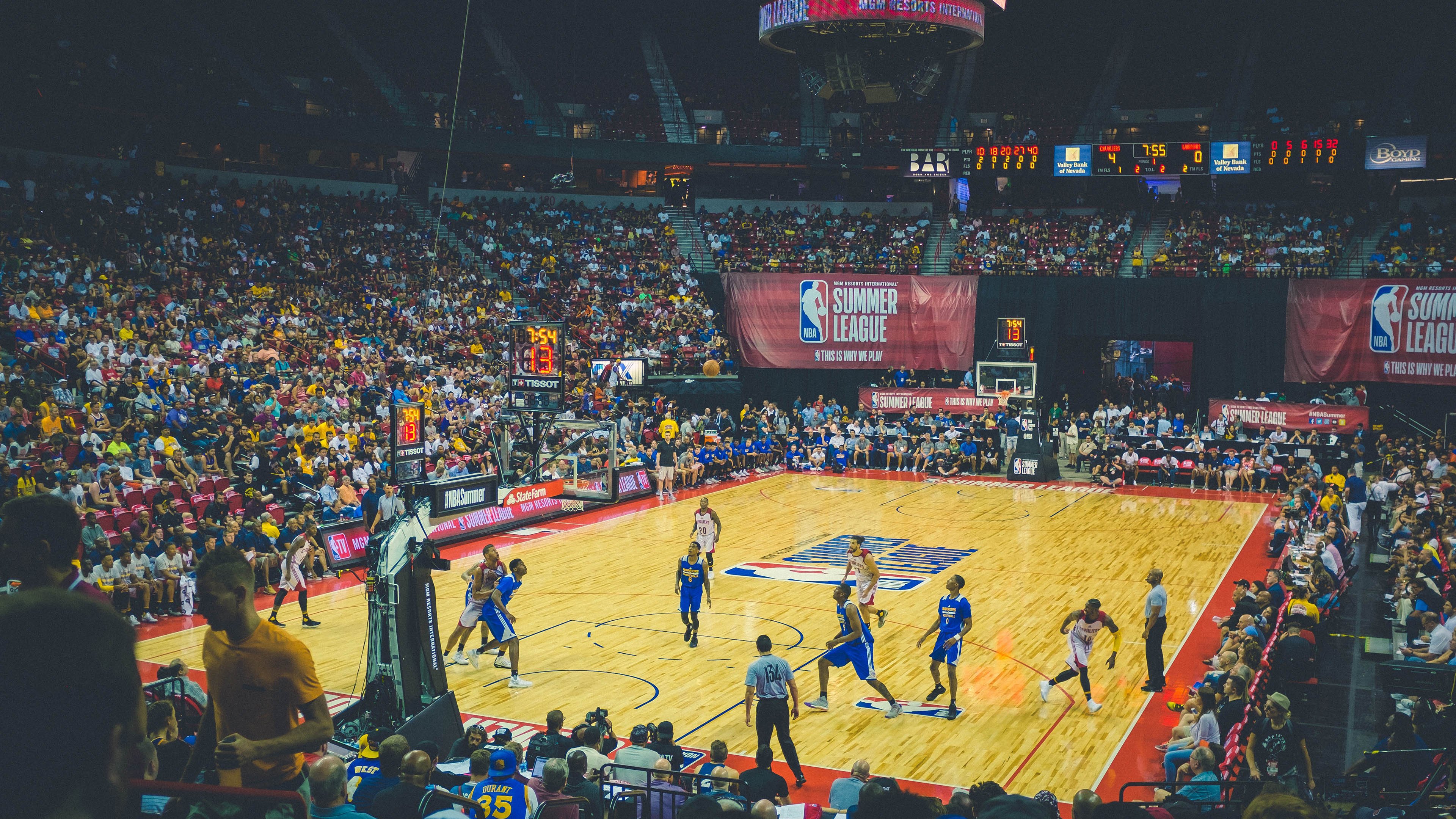 从加拉加斯到伦敦，克瓦拉茨赫利亚的跨洲征途与英超争冠时刻