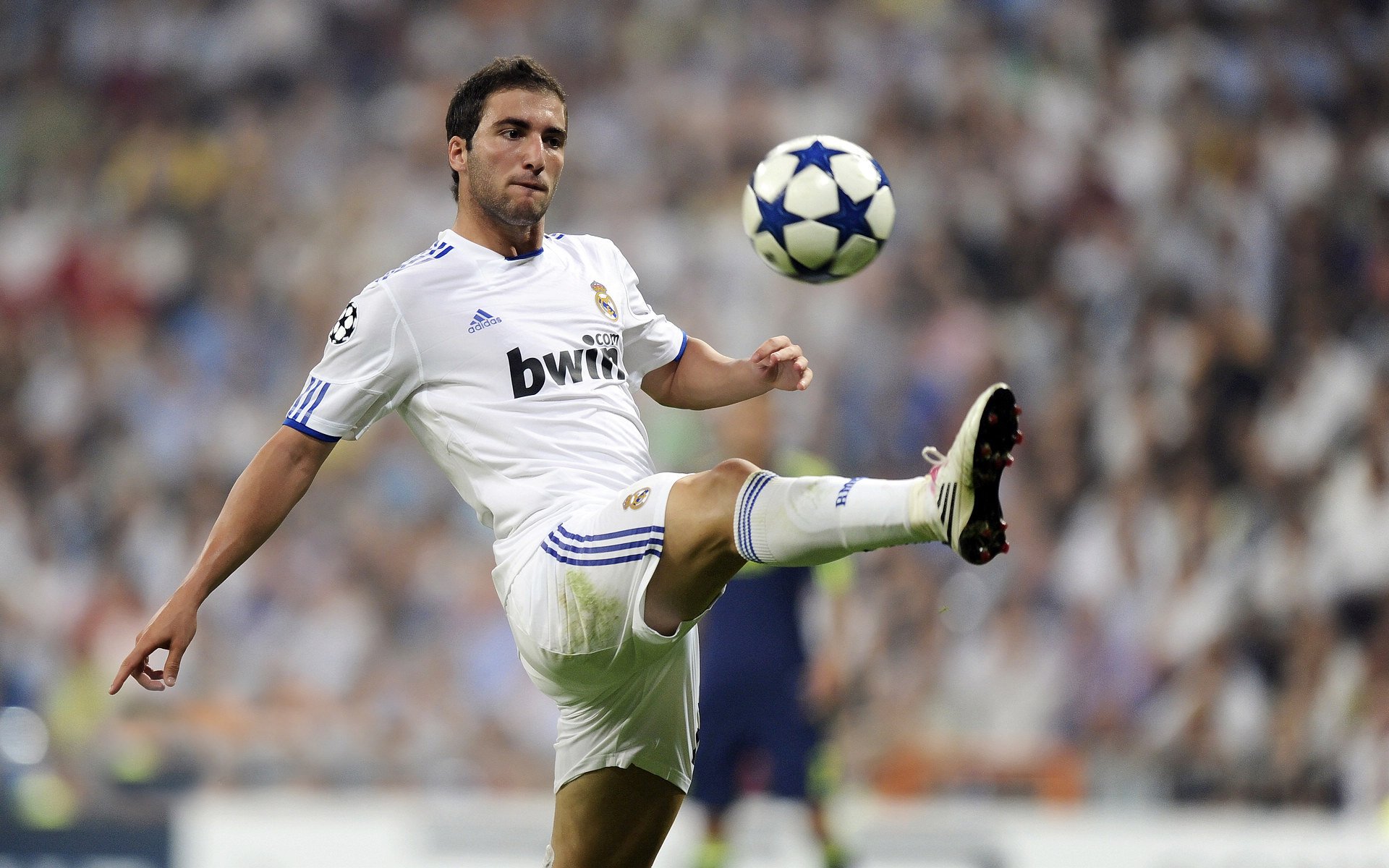 数据爆炸！卡拉斯科全面激活，皇家社会连续得分压制德国战车